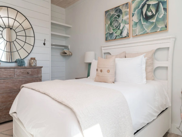 Luxurious Beachfront Villa in Little Exuma - 4-Bedroom Getaway